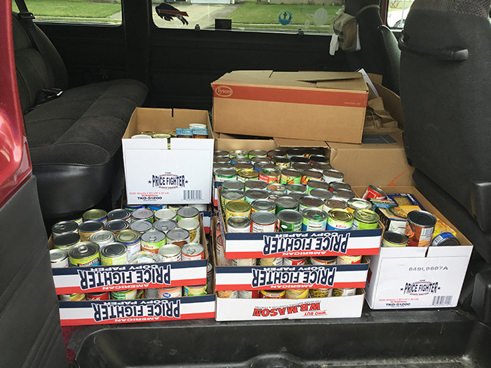 Mullen & Riverview students collect 2,000 canned goods